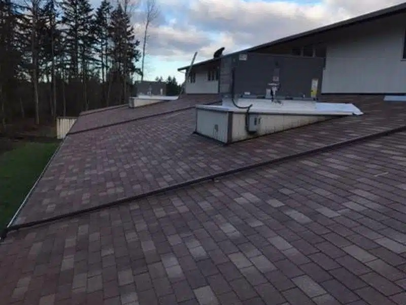 Experienced Puyallup roofing contractors in WA near 98372